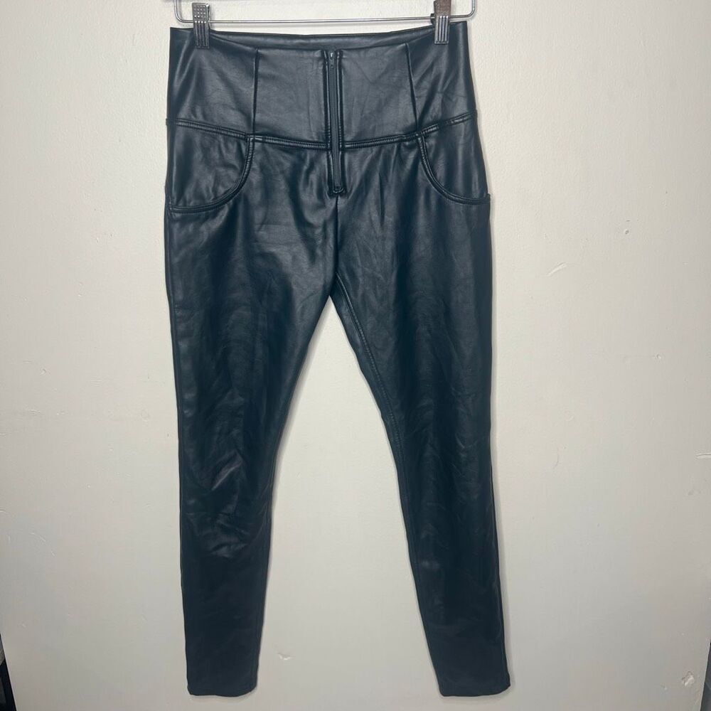 Best Yoga Store Hiney Trainer Faux Leather Pants Green Sz Small 4